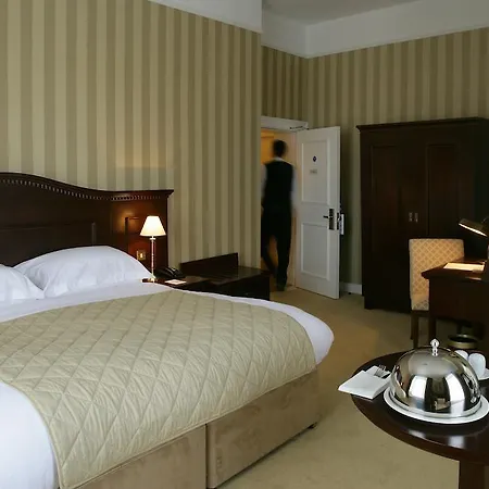 Hotel House 3*