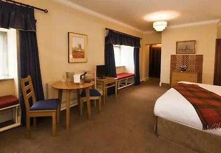 Hotel House & 4*